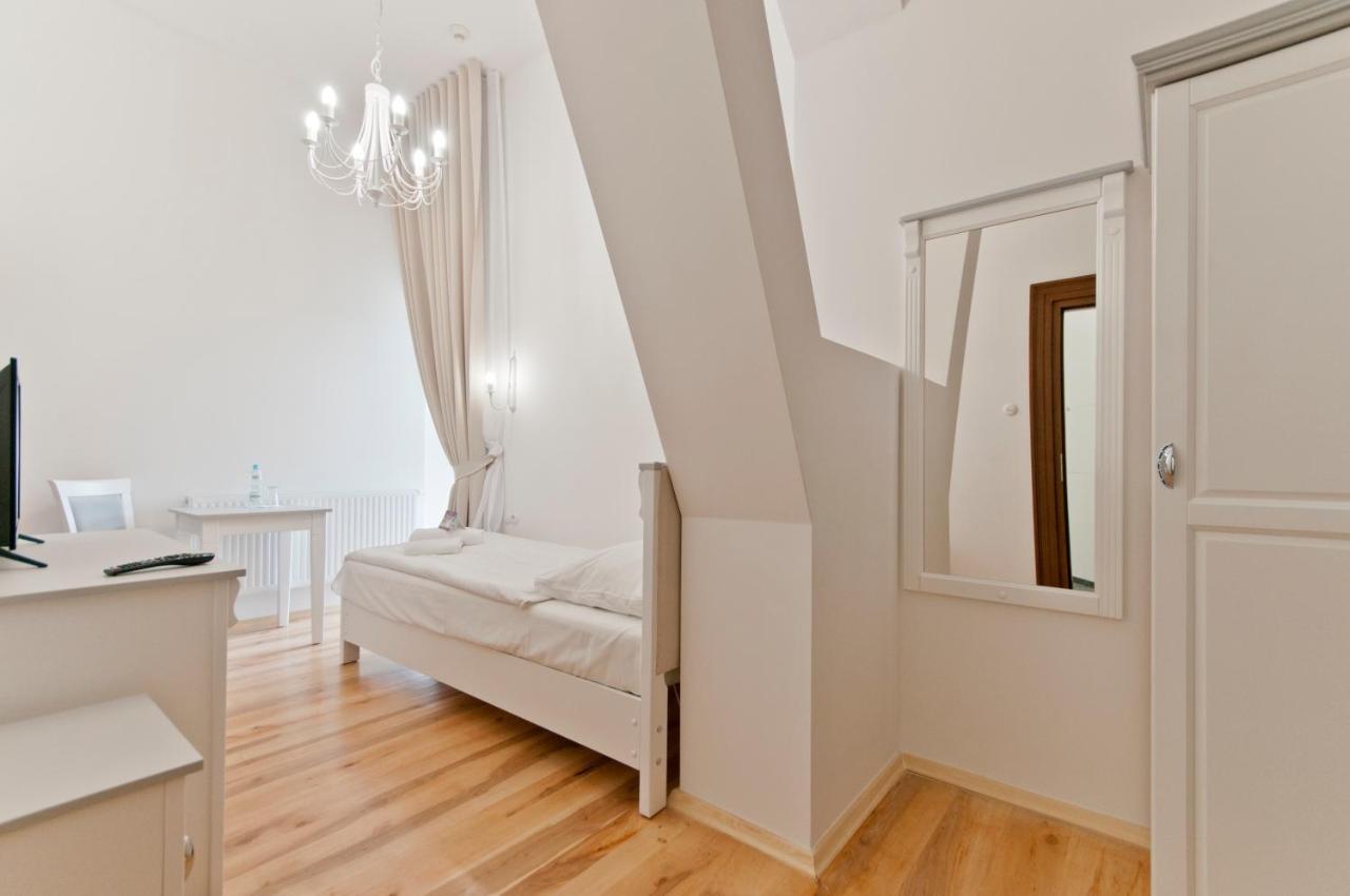 Moszna Zamek Hotel Buitenkant foto