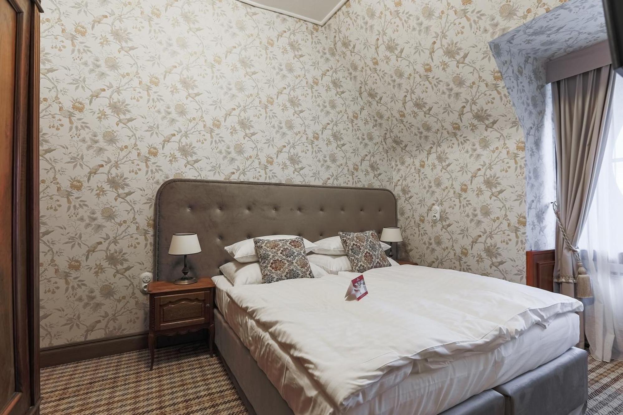 Moszna Zamek Hotel Buitenkant foto