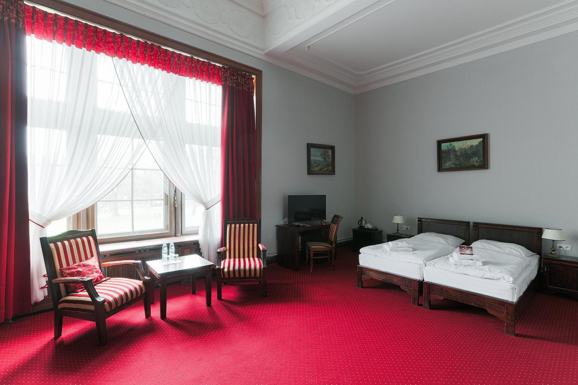 Moszna Zamek Hotel Buitenkant foto