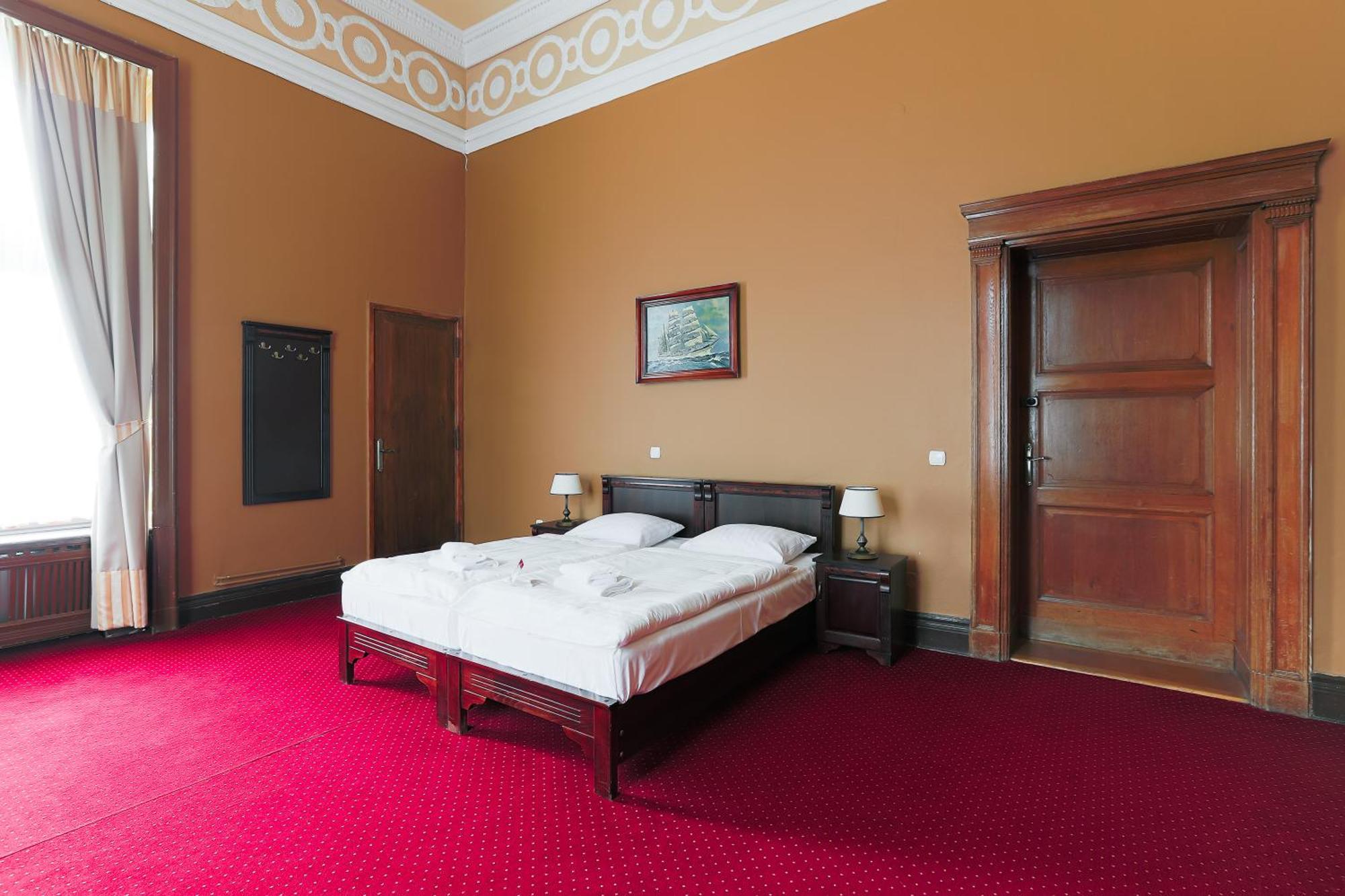 Moszna Zamek Hotel Buitenkant foto