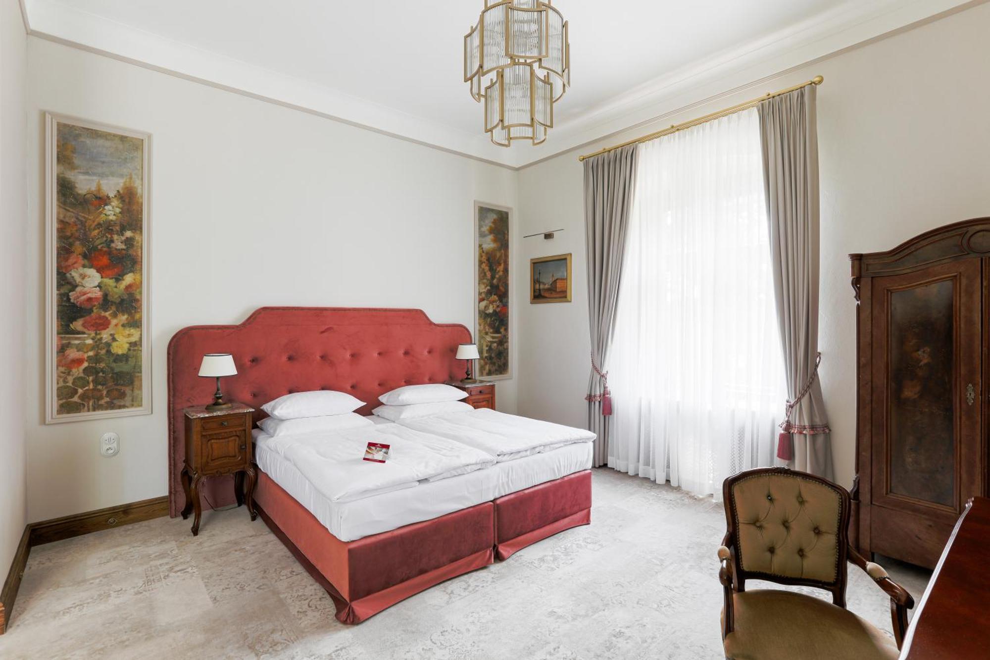 Moszna Zamek Hotel Buitenkant foto