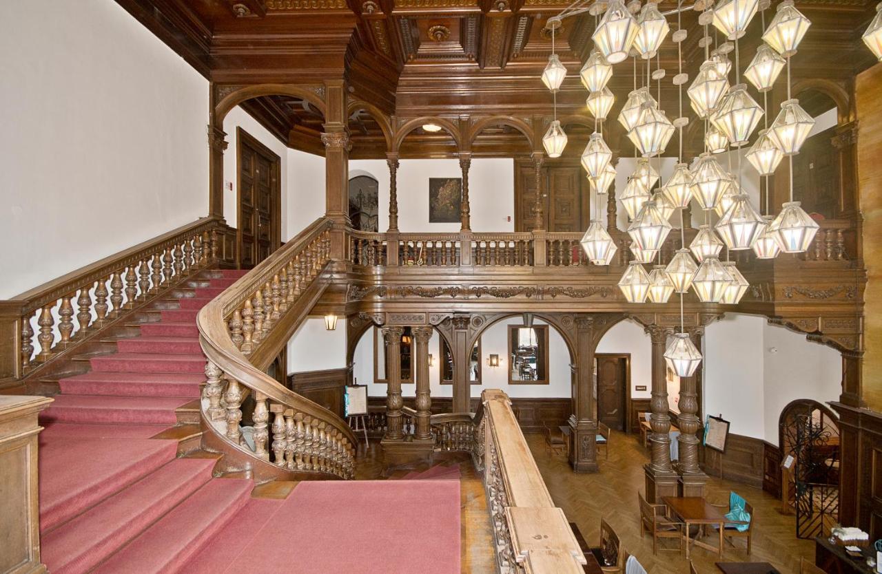 Moszna Zamek Hotel Buitenkant foto